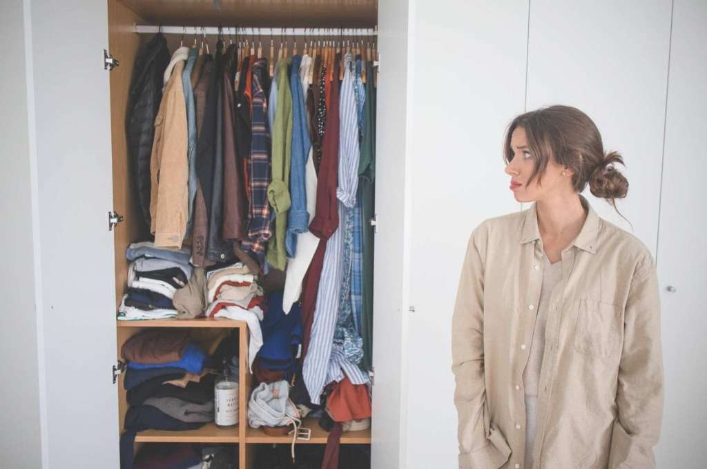 Kleiderschrank ausmisten: Tipps und Tricks