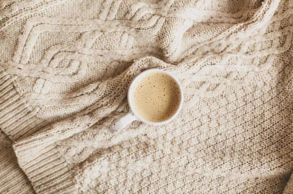 Kaffee und Zopfstrick