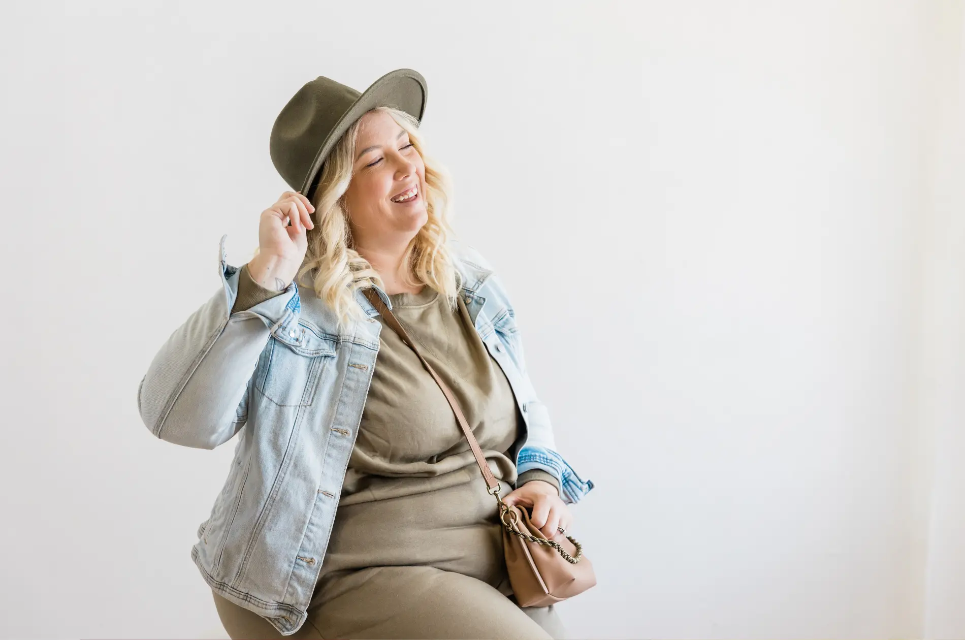 Mode für grosse Grössen: Du erstellst du eine Plus Size Capsule Wardrobe