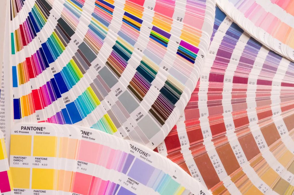 Verschiedene Farbfächer